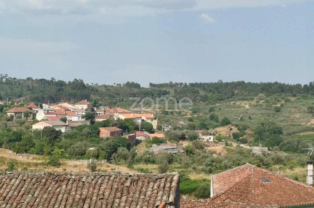 Moradia T3 para Venda em Cunha Baixa Foto 5