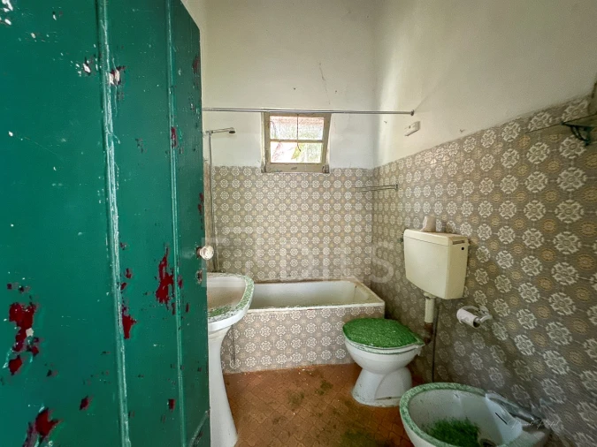 Prédio para Venda em Colares Foto 9