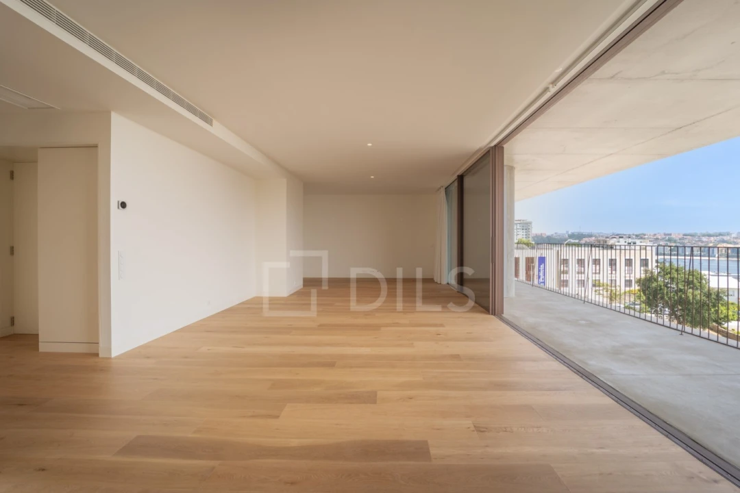 Apartamento T3 para Venda em Aldoar, Foz do Douro e Nevogilde Foto 3