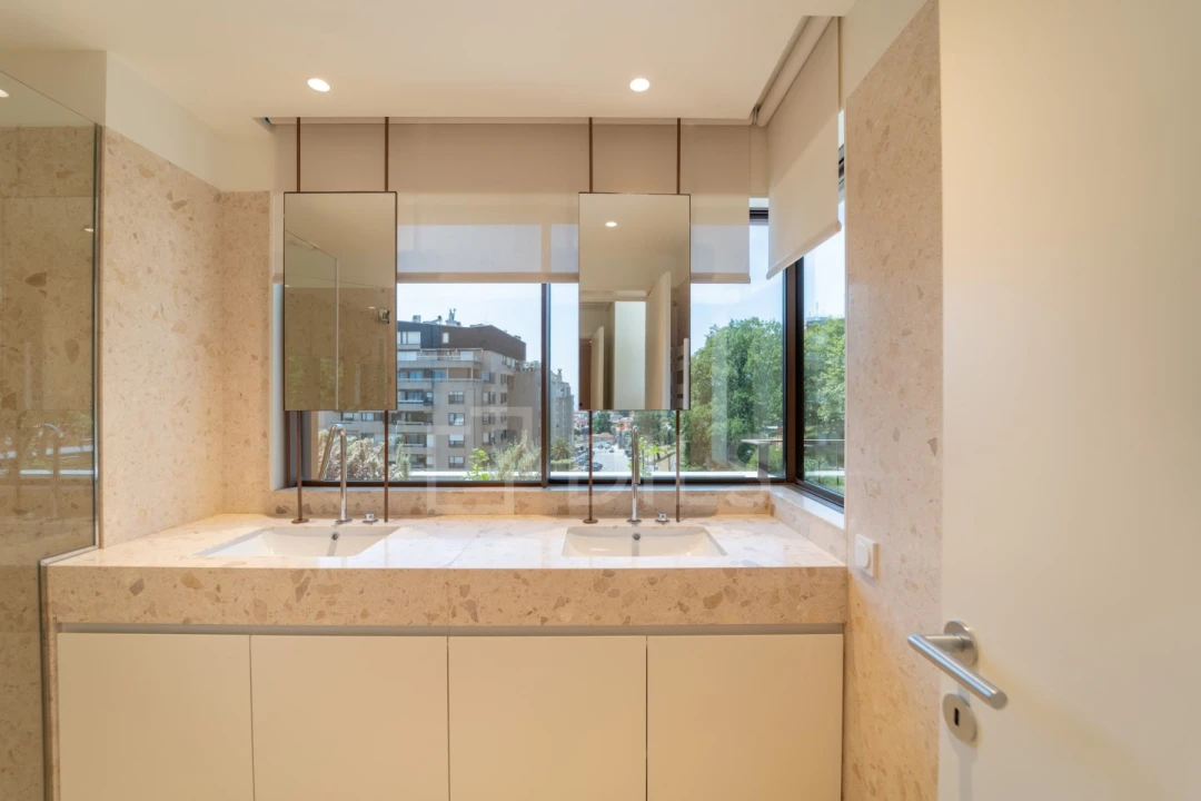 Apartamento T3 para Venda em Aldoar, Foz do Douro e Nevogilde Foto 25