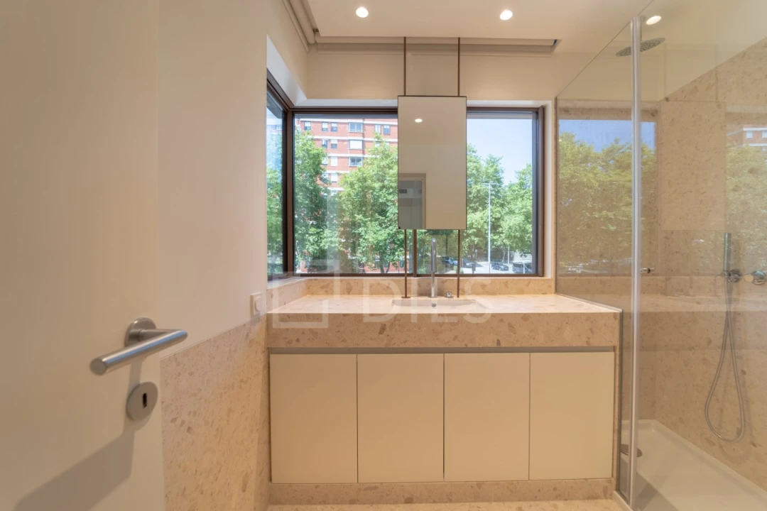 Apartamento T3 para Venda em Aldoar, Foz do Douro e Nevogilde Foto 49