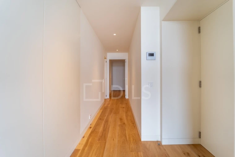 Apartamento T3 para Venda em Aldoar, Foz do Douro e Nevogilde Foto 17