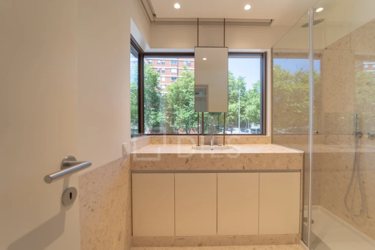 Apartamento T3 para Venda em Aldoar, Foz do Douro e Nevogilde Foto 49
