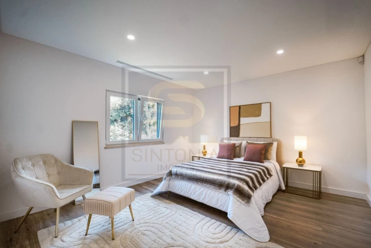 Moradia T4 para Venda em Charneca de Caparica e Sobreda Foto 12