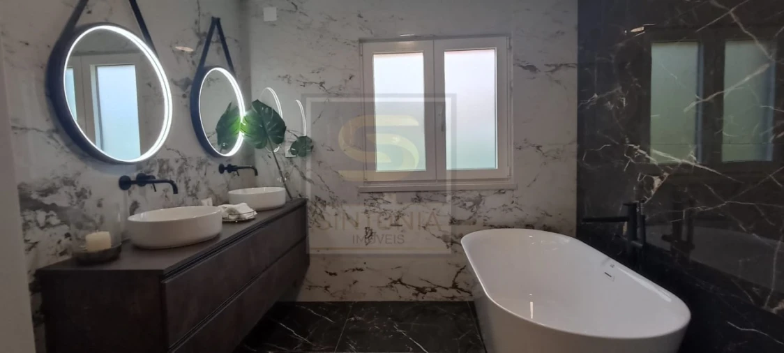 Moradia T4 para Venda em Charneca de Caparica e Sobreda Foto 49