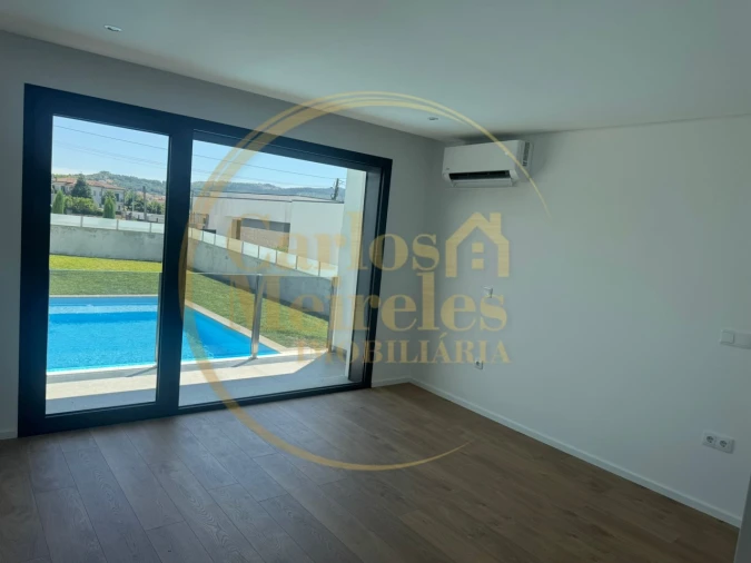 Moradia T3 para Venda em Merelim (São Paio), Panoias e Parada de Tibães Foto 26