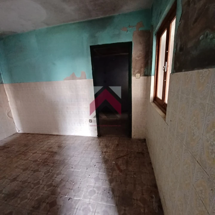 Moradia T2 para Venda em Bustos, Troviscal e Mamarrosa Foto 5