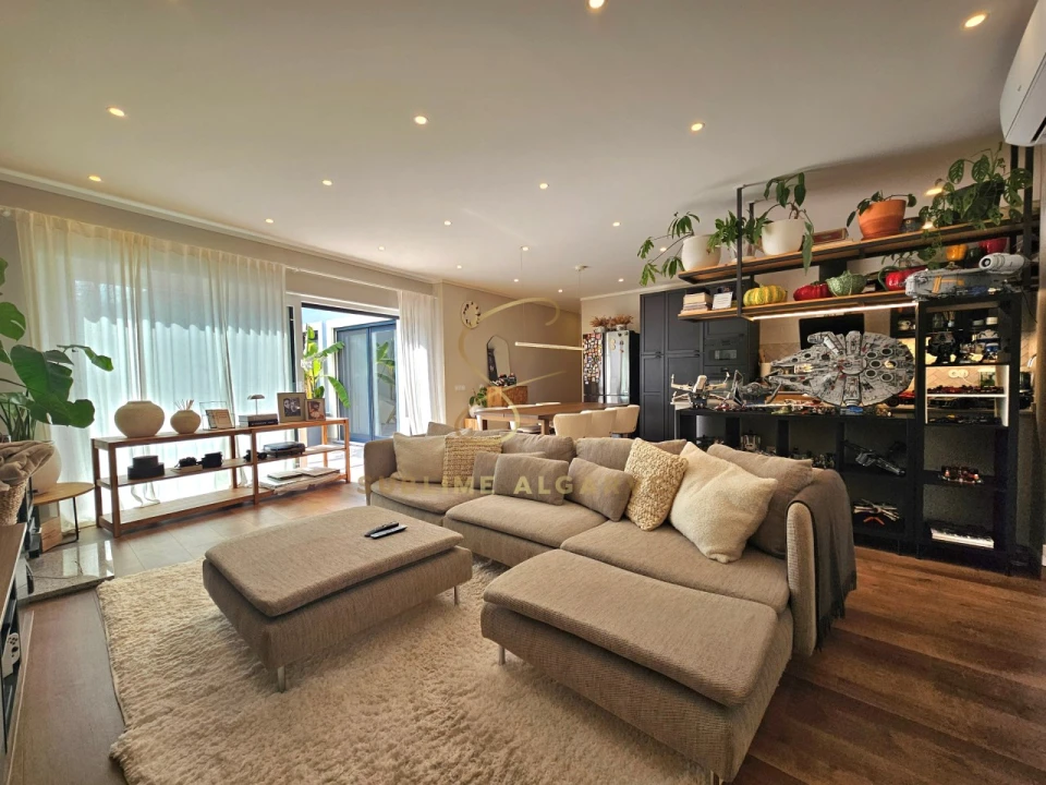 Moradia T2 para Venda em Odiaxere Foto 5