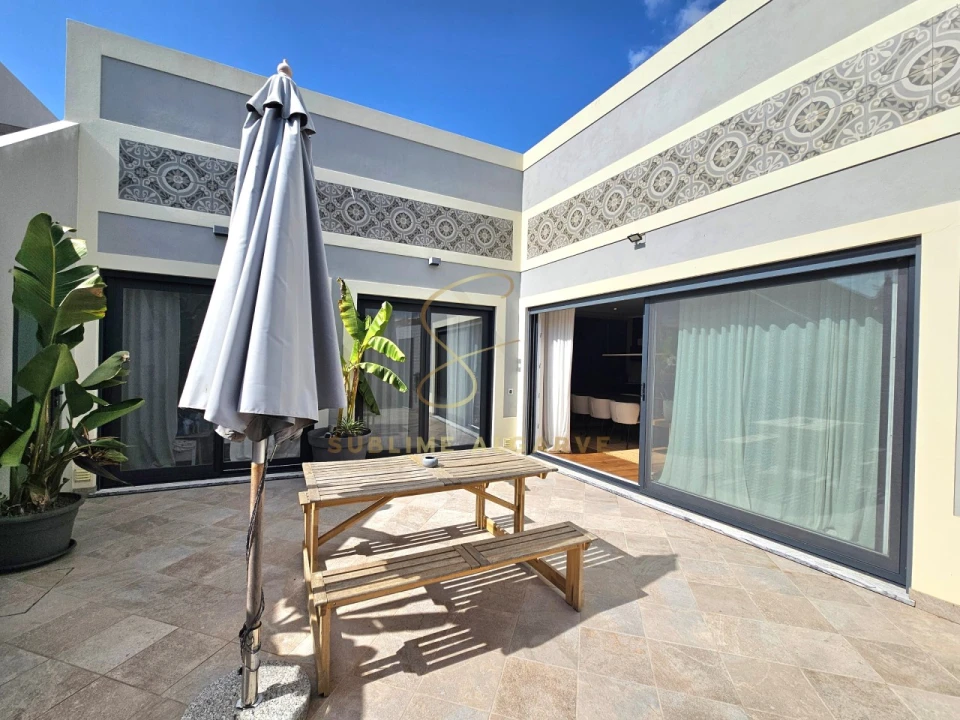 Moradia T2 para Venda em Odiaxere Foto 24