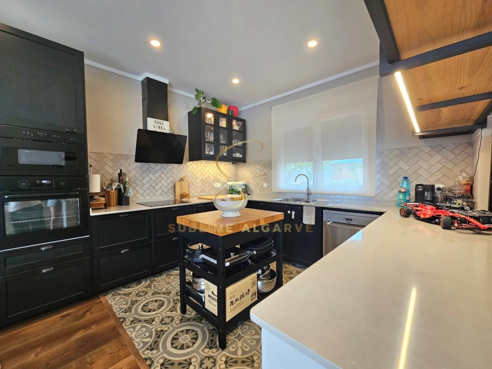 Moradia T2 para Venda em Odiaxere Foto 10