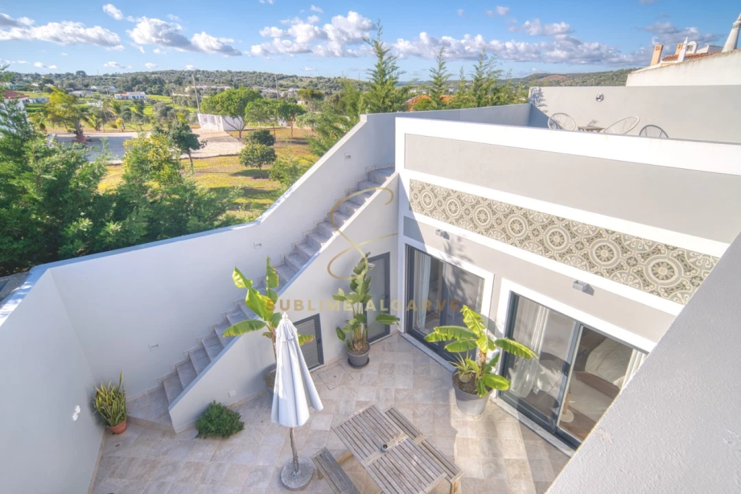 Moradia T2 para Venda em Odiaxere Foto 1