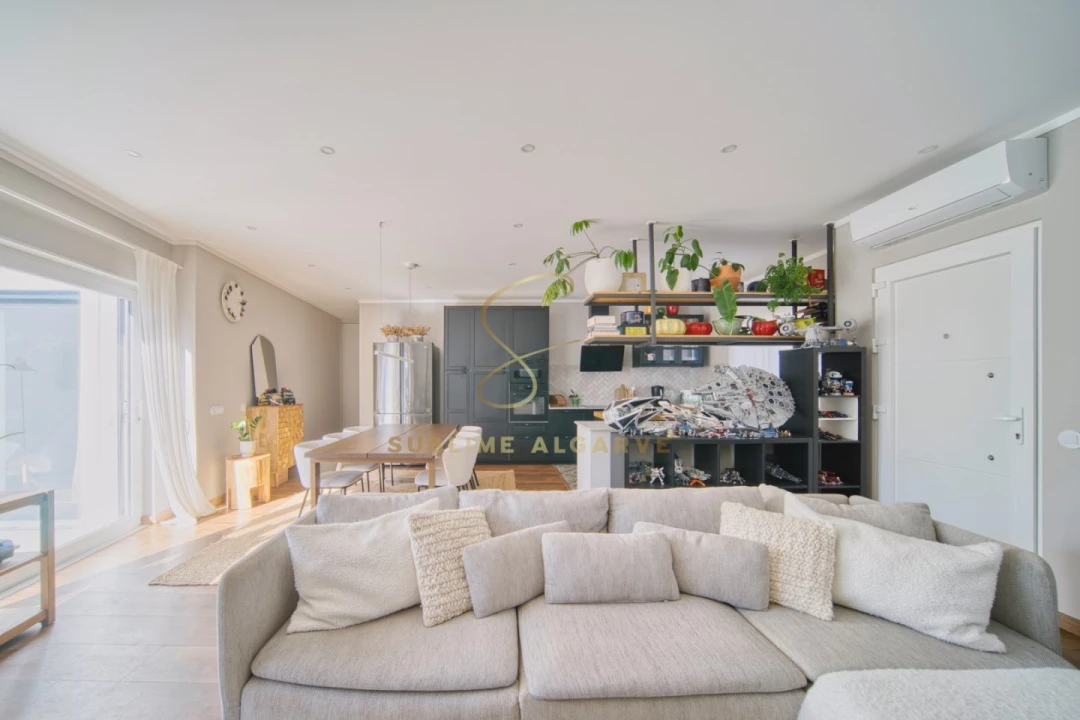 Moradia T2 para Venda em Odiaxere Foto 6