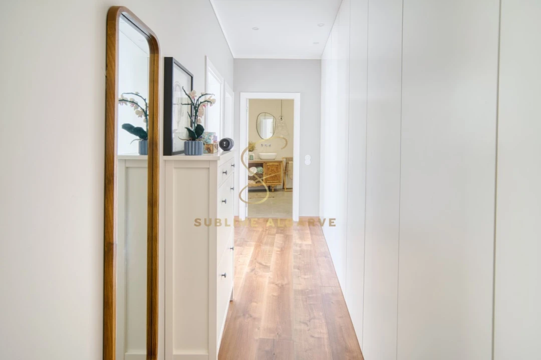 Moradia T2 para Venda em Odiaxere Foto 11