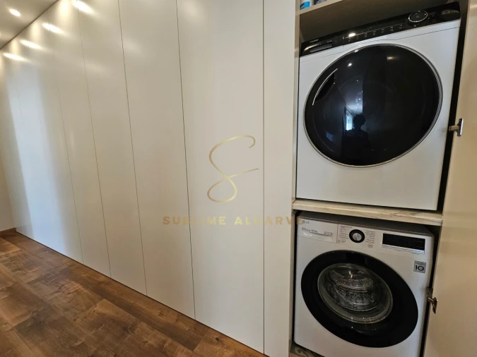 Moradia T2 para Venda em Odiaxere Foto 11