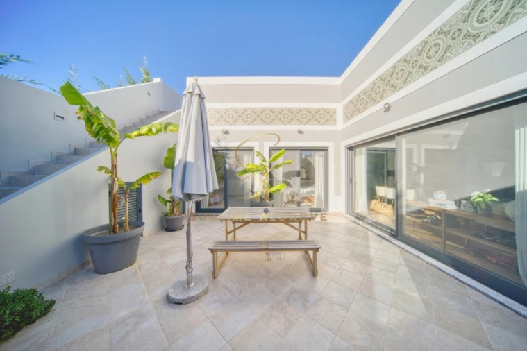 Moradia T2 para Venda em Odiaxere Foto 20