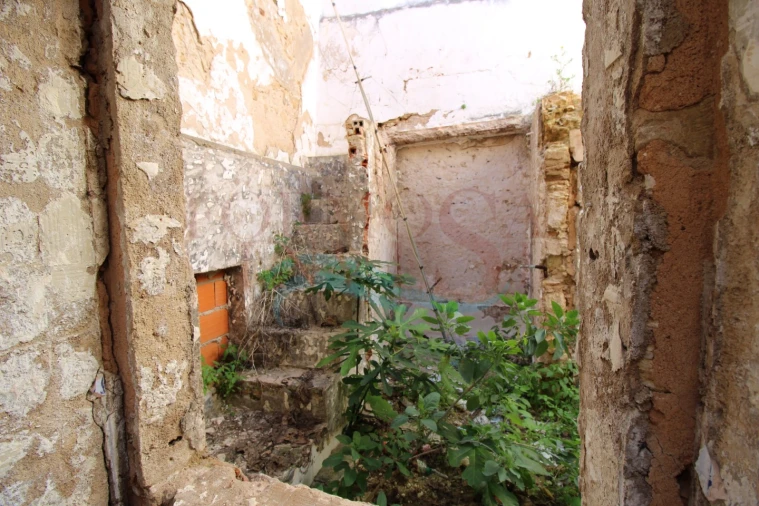 Moradia T2 para Venda em Faro (Sé e São Pedro) Foto 3