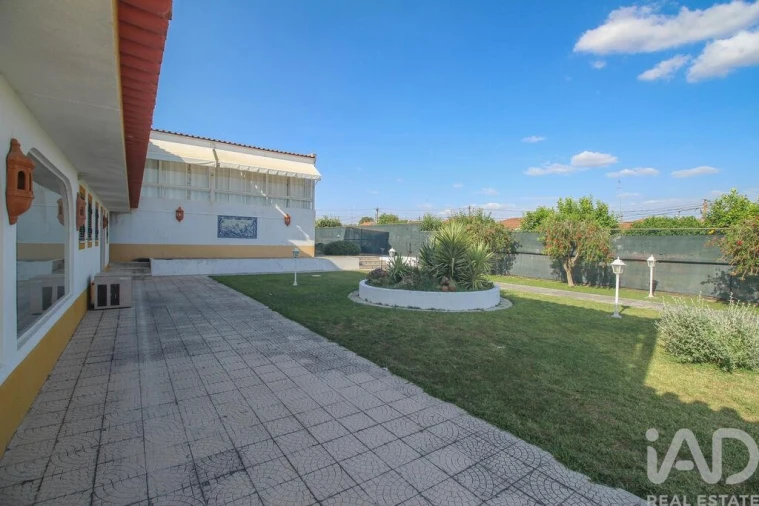 Moradia T6 para Venda em Terrugem e Vila Boim Foto 18