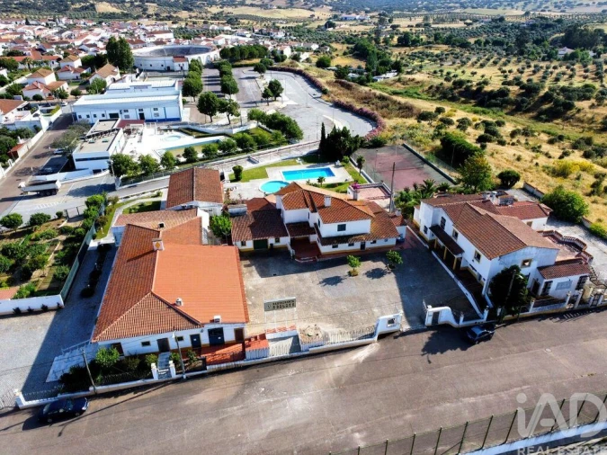 Moradia T6 para Venda em Terrugem e Vila Boim Foto 3