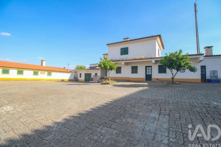 Moradia T6 para Venda em Terrugem e Vila Boim Foto 19