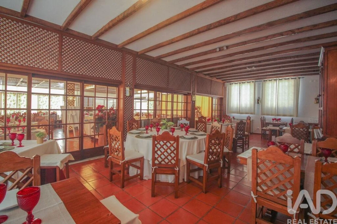 Moradia T6 para Venda em Terrugem e Vila Boim Foto 10