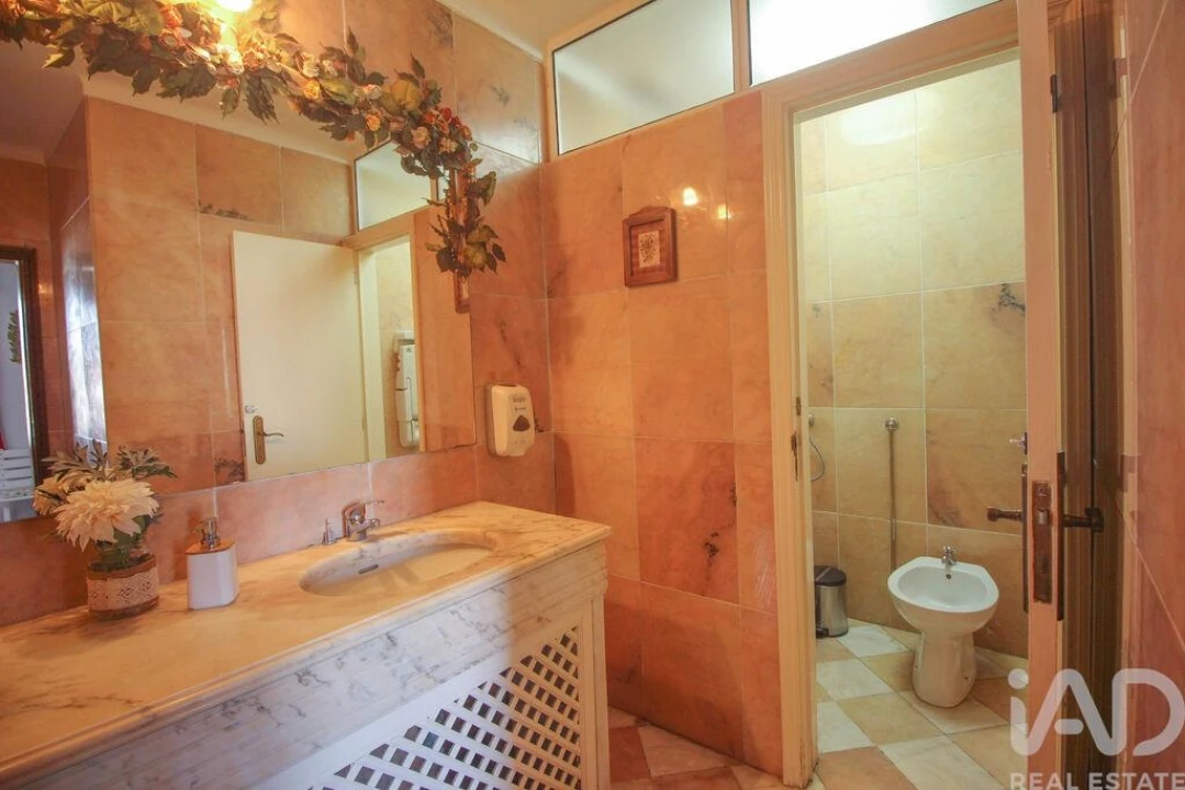 Moradia T6 para Venda em Terrugem e Vila Boim Foto 8