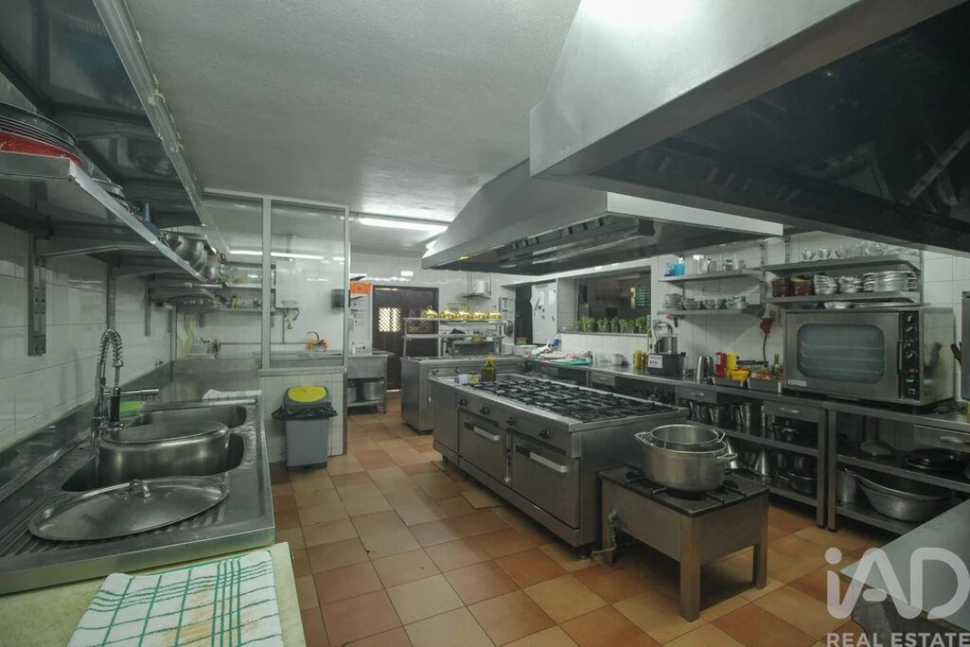 Moradia T6 para Venda em Terrugem e Vila Boim Foto 12