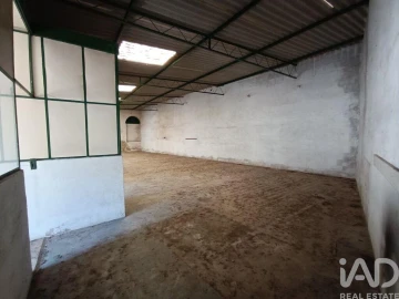 Terreno para Venda em Alenquer (Santo Estêvão e Triana)
