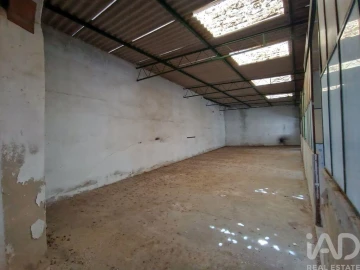 Terreno para Venda em Alenquer (Santo Estêvão e Triana)