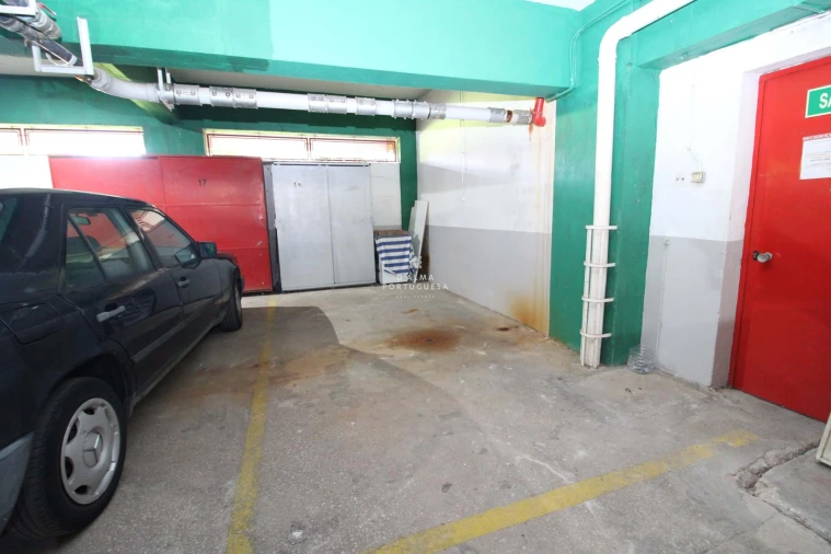 Garagem para Venda em Albufeira e Olhos de Água Foto 3