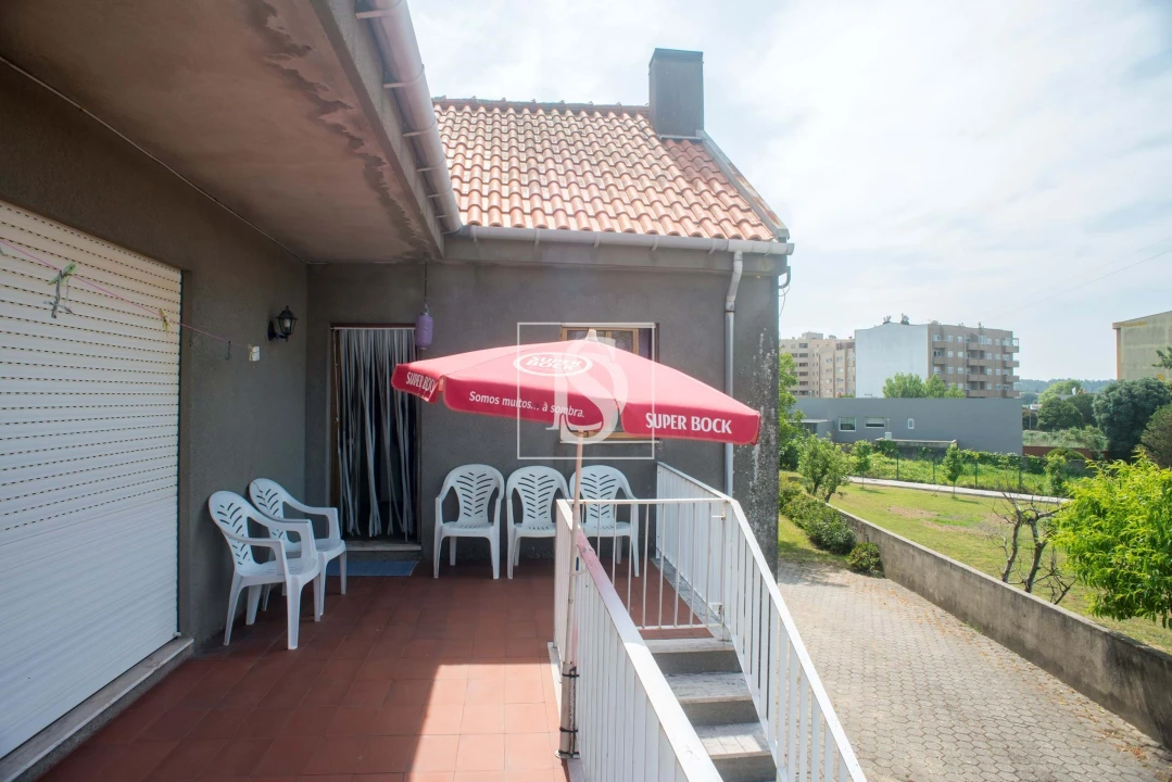 Moradia T5 para Venda em Canelas Foto 10