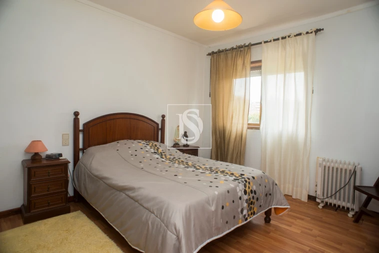 Moradia T5 para Venda em Canelas Foto 19