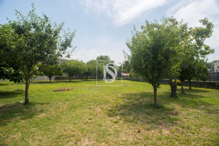 Moradia T5 para Venda em Canelas Foto 32