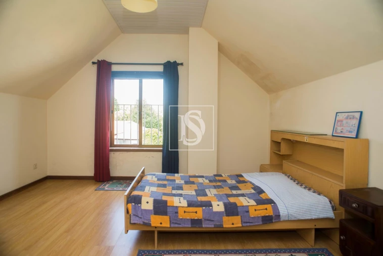 Moradia T5 para Venda em Canelas Foto 21