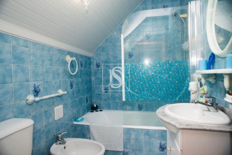 Moradia T5 para Venda em Canelas Foto 23