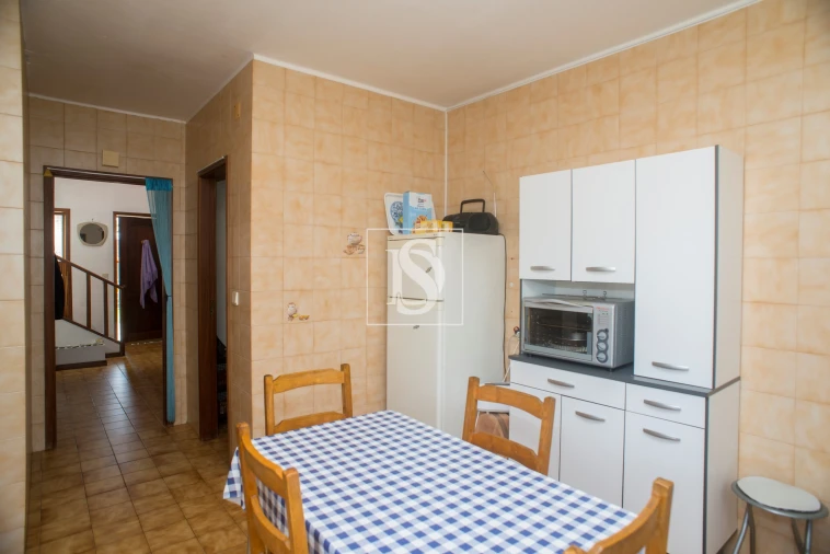 Moradia T5 para Venda em Canelas Foto 7