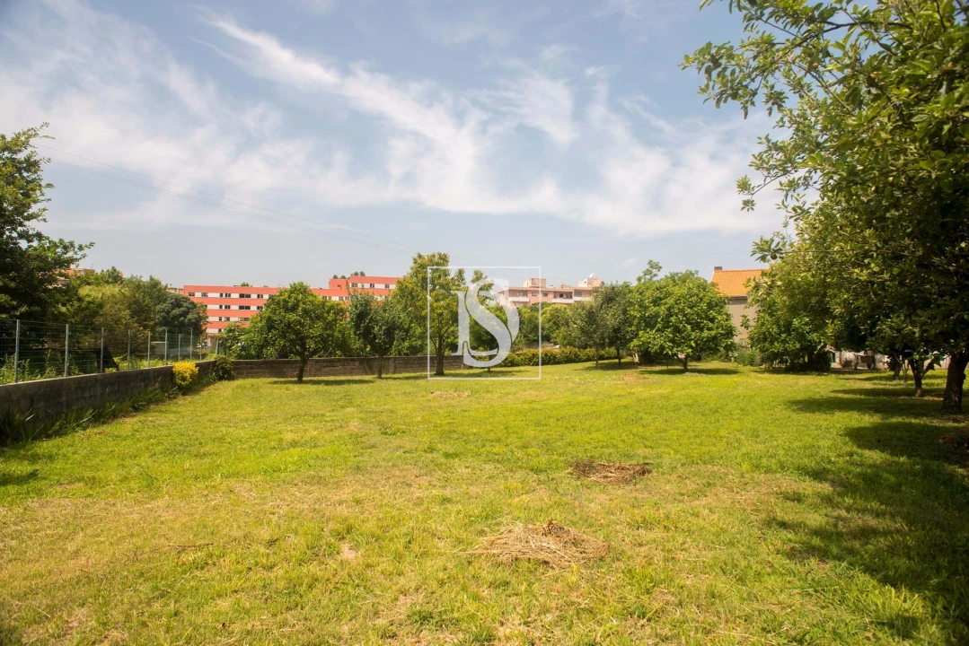 Moradia T5 para Venda em Canelas Foto 33