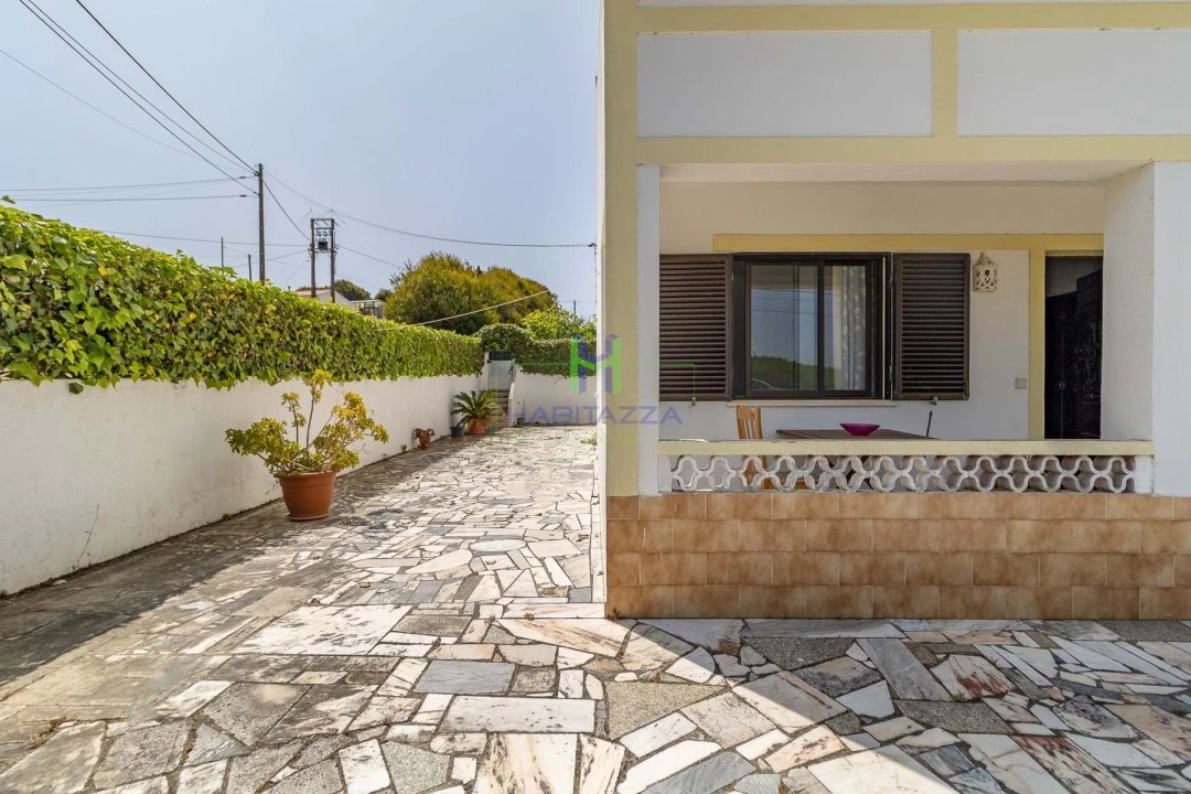 Moradia T3 para Venda em Bordeira Foto 10