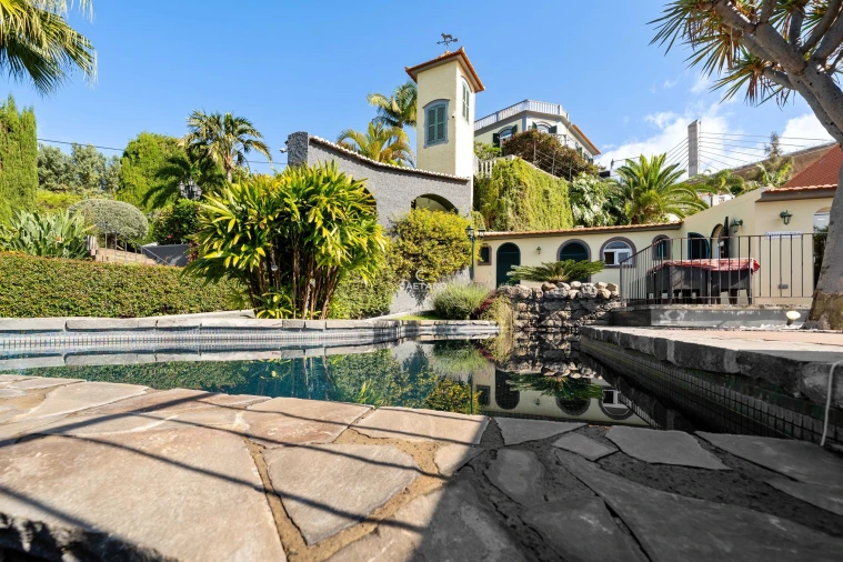 Moradia T6 para Venda em Funchal (Santa Luzia) Foto 11