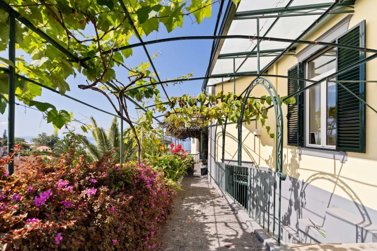 Moradia T6 para Venda em Funchal (Santa Luzia) Foto 29