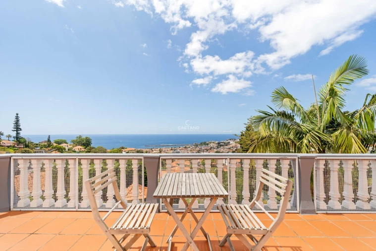 Moradia T6 para Venda em Funchal (Santa Luzia) Foto 5