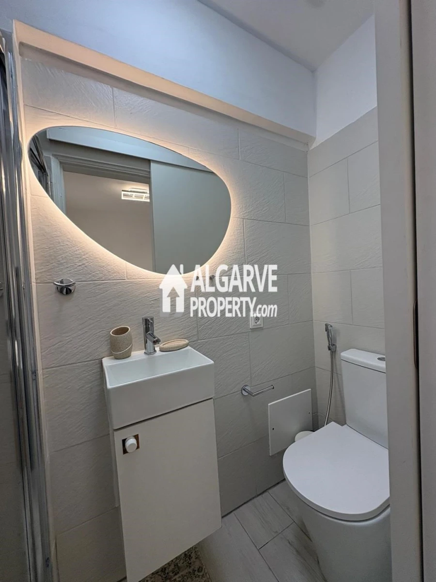 Apartamento T2 para Venda em Quarteira Foto 19