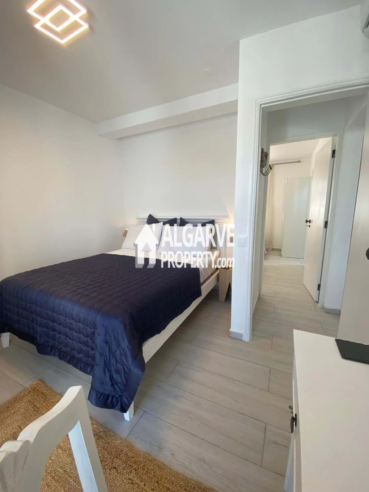 Apartamento T2 para Venda em Quarteira Foto 11