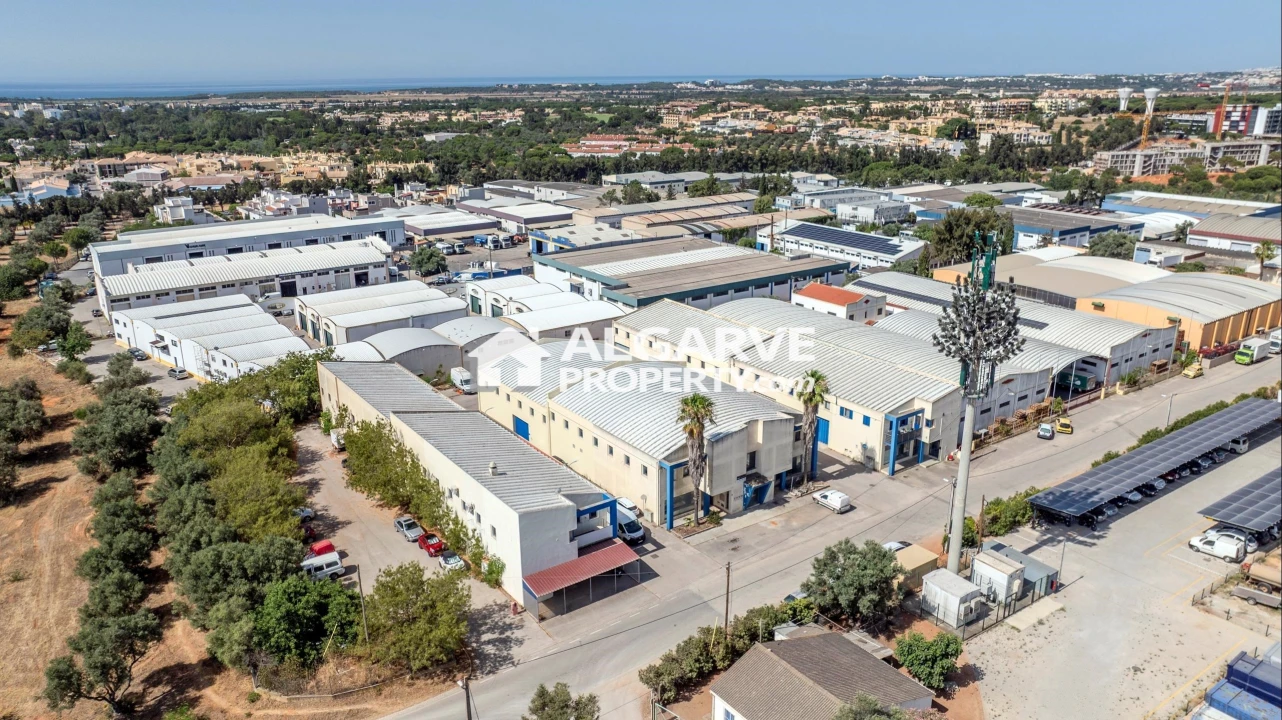 Negócio para Venda em Quarteira Foto 17