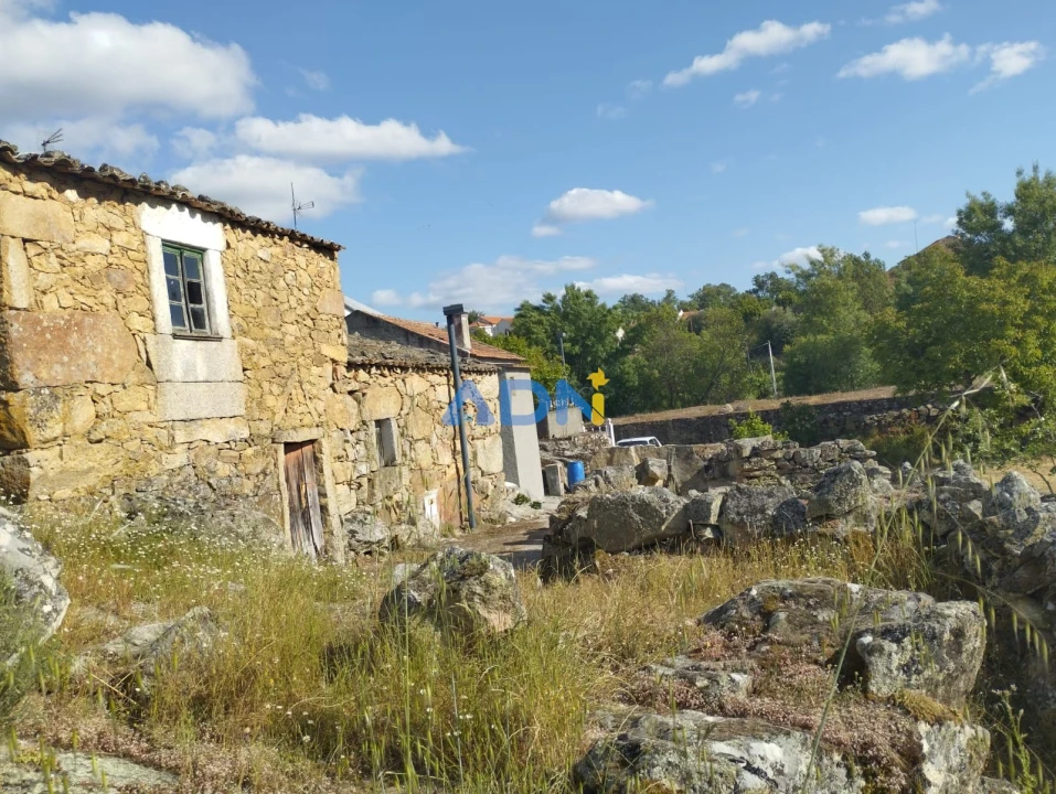 Moradia para Venda em Aldeia da Ribeira, Vilar Maior e Badamalos Foto 6
