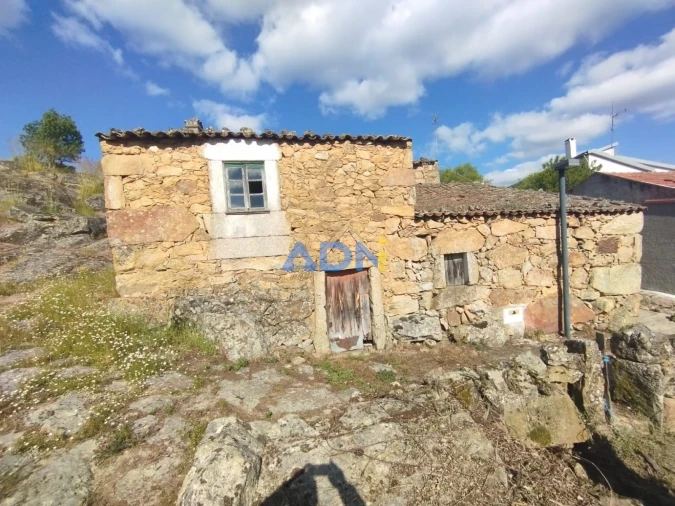 Moradia para Venda em Aldeia da Ribeira, Vilar Maior e Badamalos Foto 5