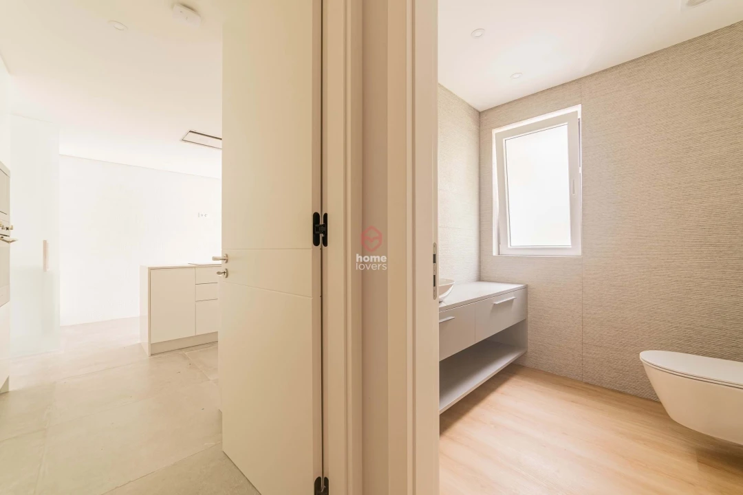 Apartamento T3 para Venda em Carcavelos e Parede Foto 4