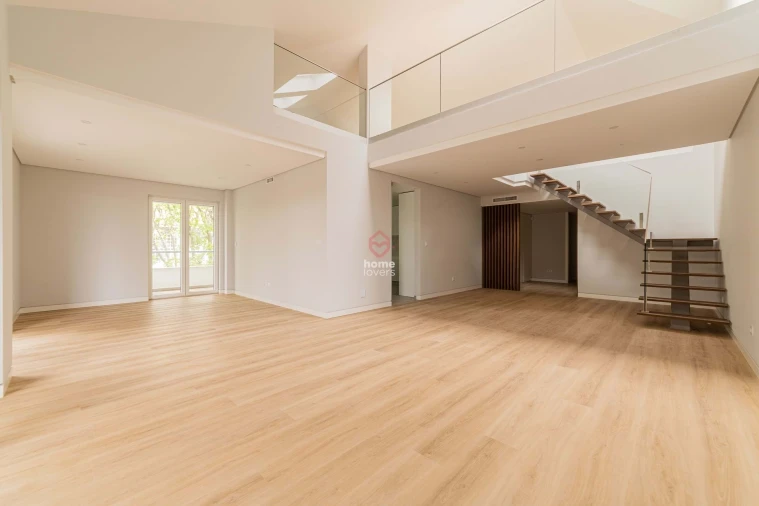 Apartamento T3 para Venda em Carcavelos e Parede Foto 3