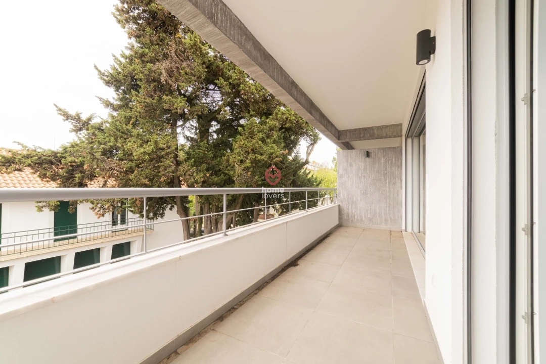 Apartamento T3 para Venda em Carcavelos e Parede Foto 1