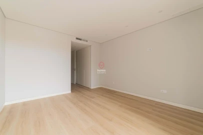 Apartamento T3 para Venda em Carcavelos e Parede