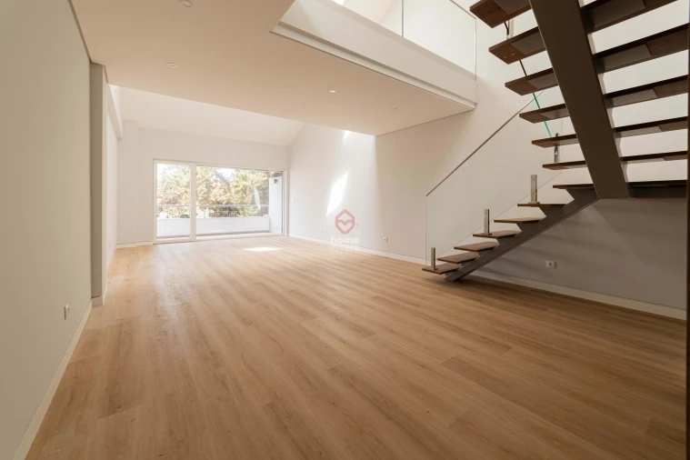 Apartamento T3 para Venda em Carcavelos e Parede Foto 2